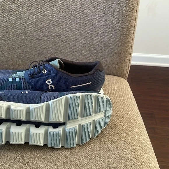 ON RUNNING ON CLOUD Sneaker - Picture 3 of 4